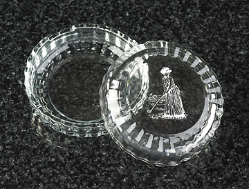GUENEVERE ROUND KEEPSAKE BOX